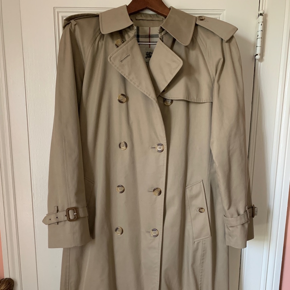 Burberry Classic Trench